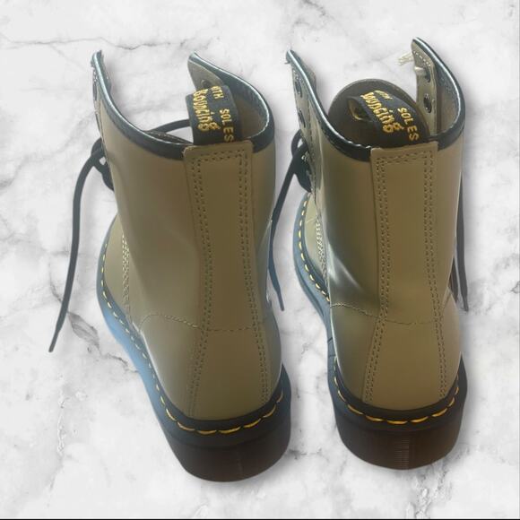 1460 SMOOTH LEATHER LACE UP BOOTS COLOR PALE OLIVE - Picture 5 of 7